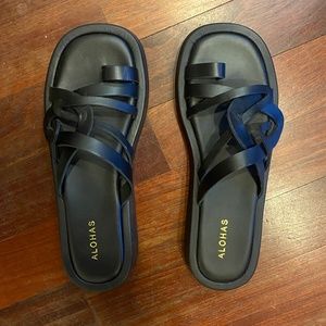 New Alohas Toe-Ring Slides